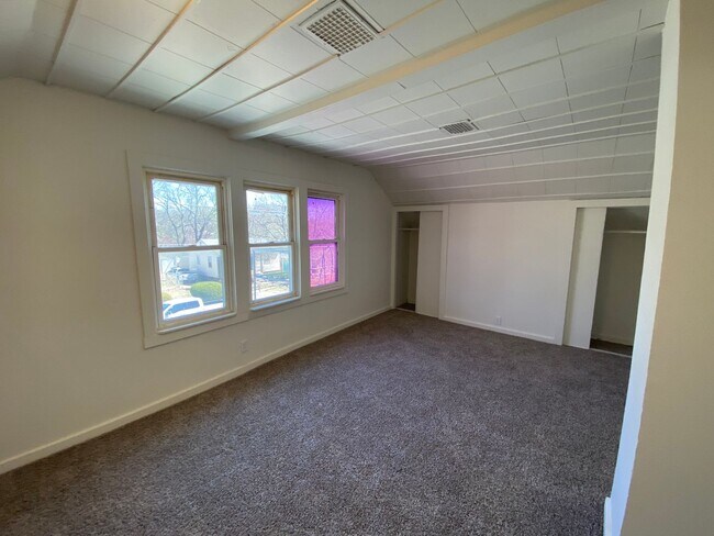 Building Photo - 2317 S Patterson St