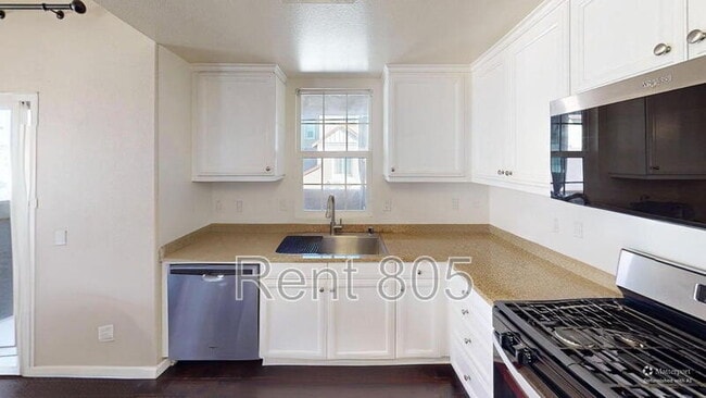 Building Photo - 605 Flathead River St