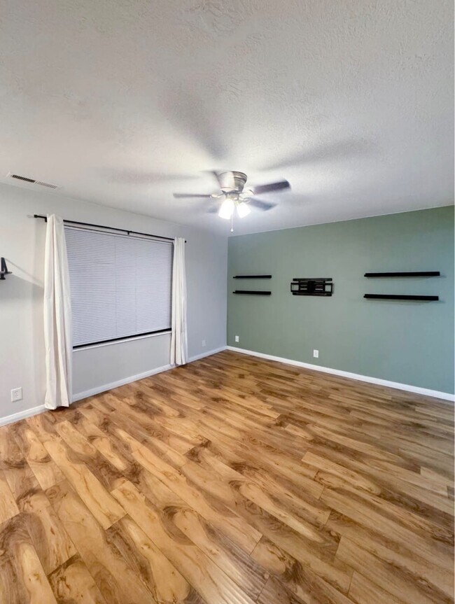 Building Photo - 525 S 1100 E