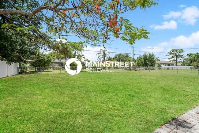 Building Photo - 3 Bedroom Pet-Friendly Home in CAPE CORAL, FL with Main Street Renewal
