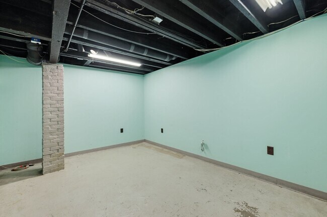 Building Photo - 1110 Washington St