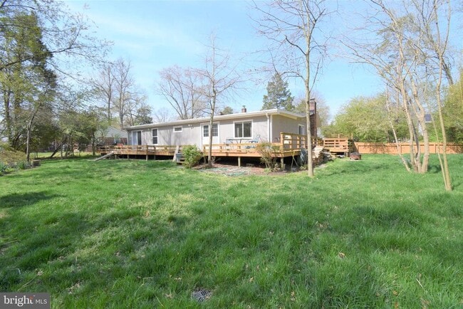 Building Photo - 8811 Badger Dr