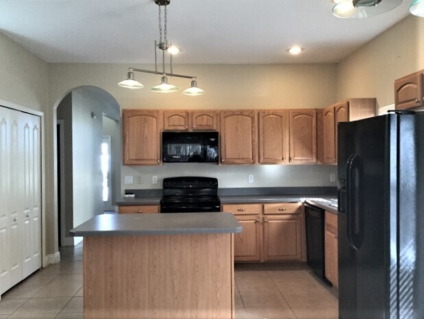 Building Photo - 7750 Beridale Ct