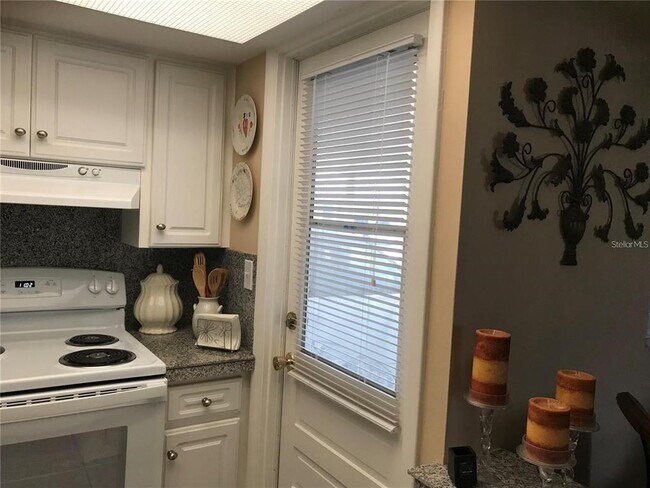 Building Photo - 6033 Coral Way