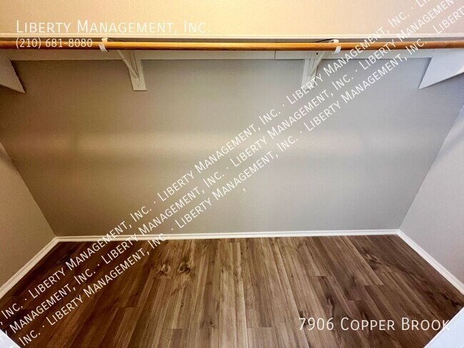 Building Photo - 7906 Copper Brk