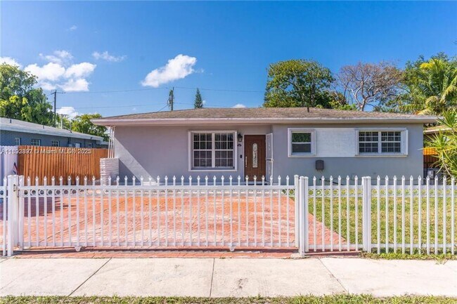 Primary Photo - 3 bedroom in North Miami FL 33162