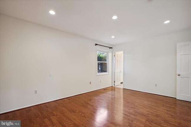 Building Photo - 4607 Marshall Hall Ln