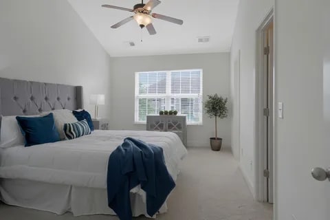 Building Photo - 8242 Lenox Creekside Dr
