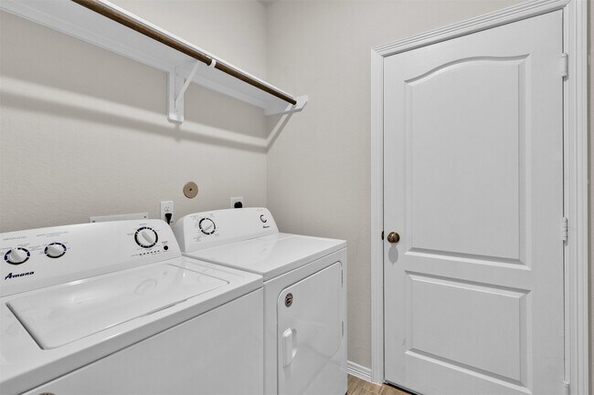 Building Photo - 25711 Hickory Pecan Trl