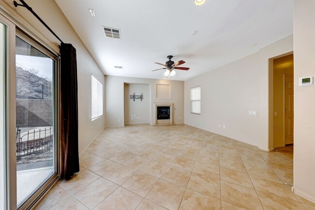 Building Photo - Beautiful Anthem Highland 3 Bedroom Home!