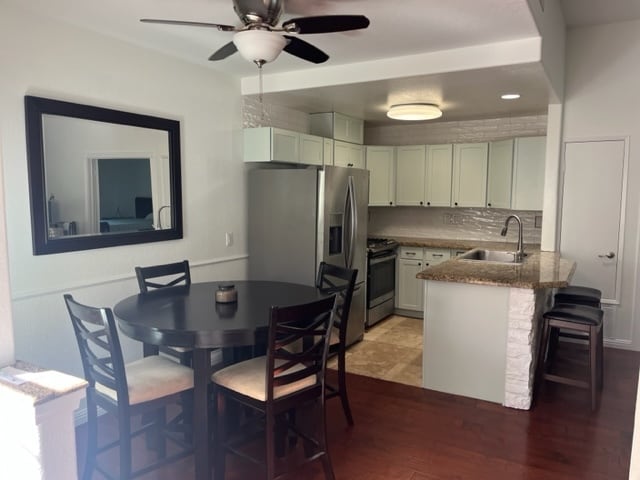 Building Photo - 405 Stoney Point Way