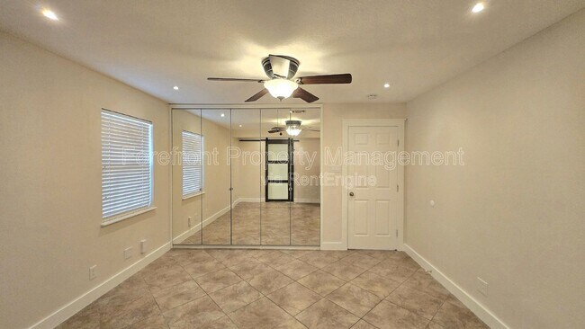 Building Photo - 7609 Linkside St