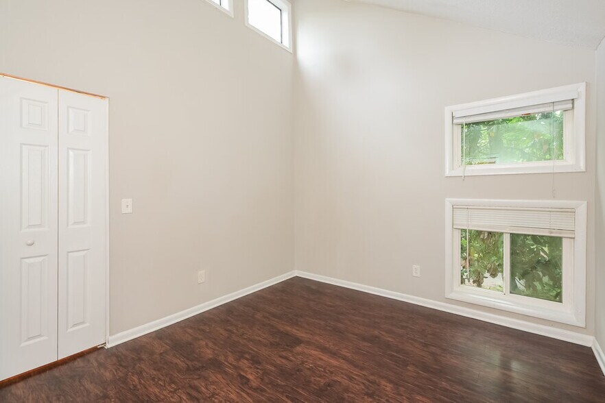 Building Photo - 3419 Cobbs Ferry Dr