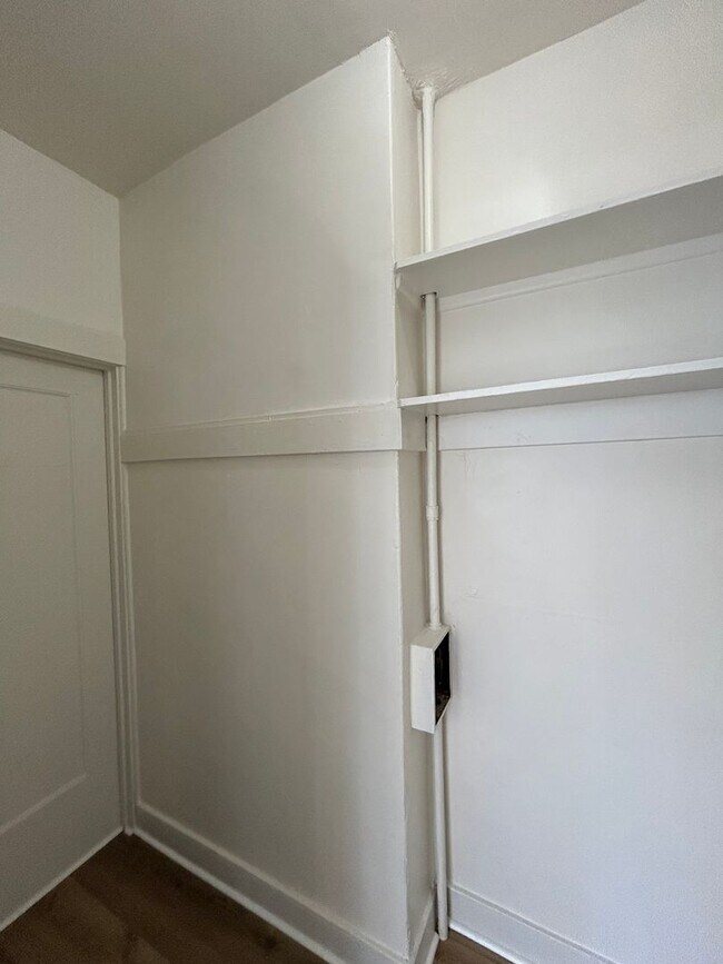 Building Photo - 655 Hyde St