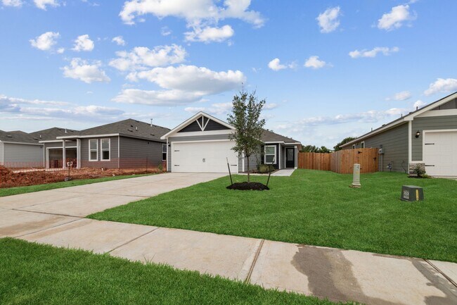 Building Photo - 372 Fastboy Ln