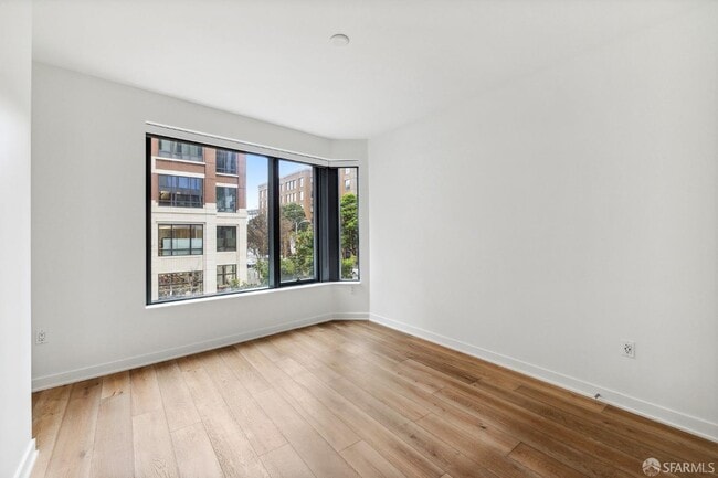 Building Photo - 280 Spear St