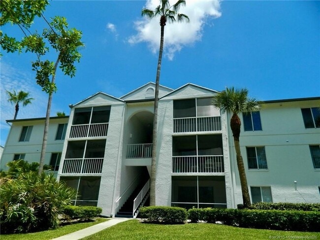 Building Photo - 2506 SE Anchorage Cove