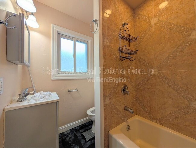 Building Photo - 500 Warden Ave