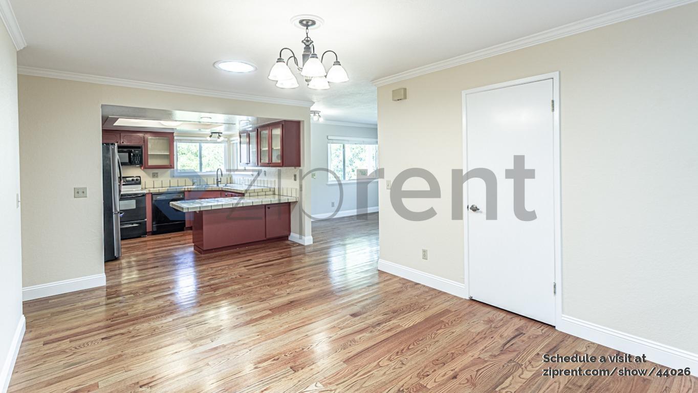 Building Photo - 5535 El Encanto Cir