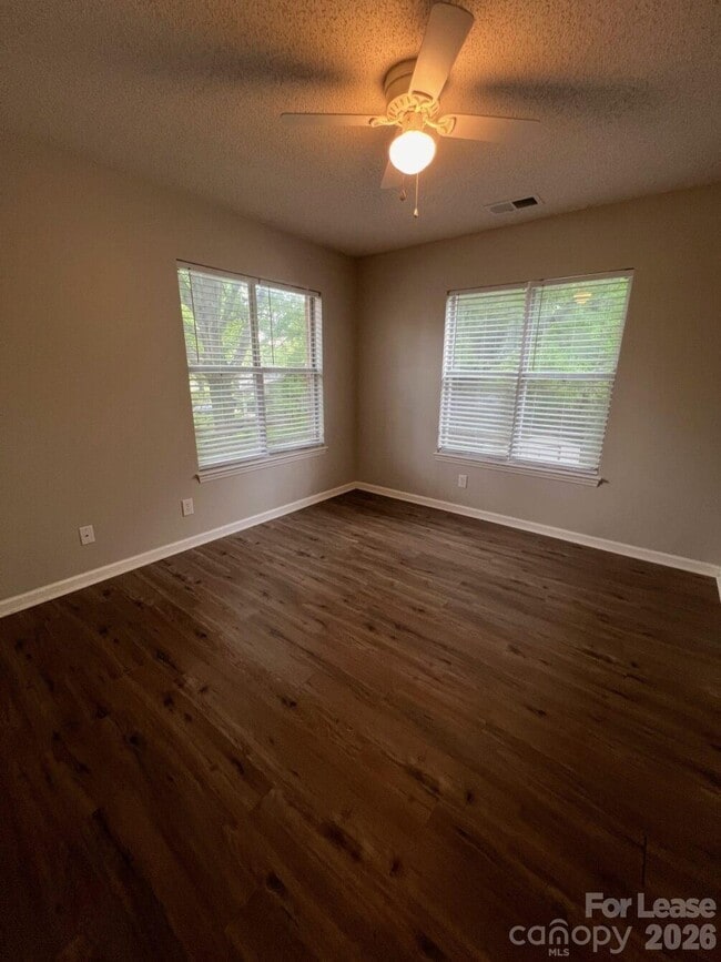 Building Photo - 8014 Pleasant Grove Rd