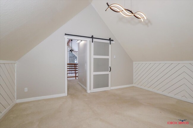 Building Photo - Enchanting Chalet-Style 3-bedroom, 2-bathroom Home!