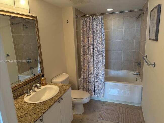 Building Photo - 19501 W Country Club Dr