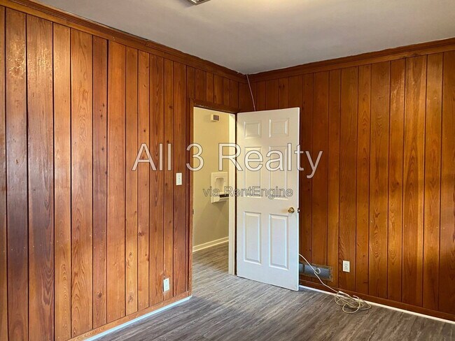 Building Photo - 3719 Bridlewood Dr