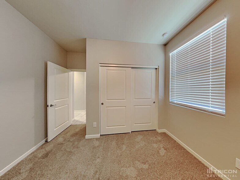 Building Photo - 2263 S 236th Dr