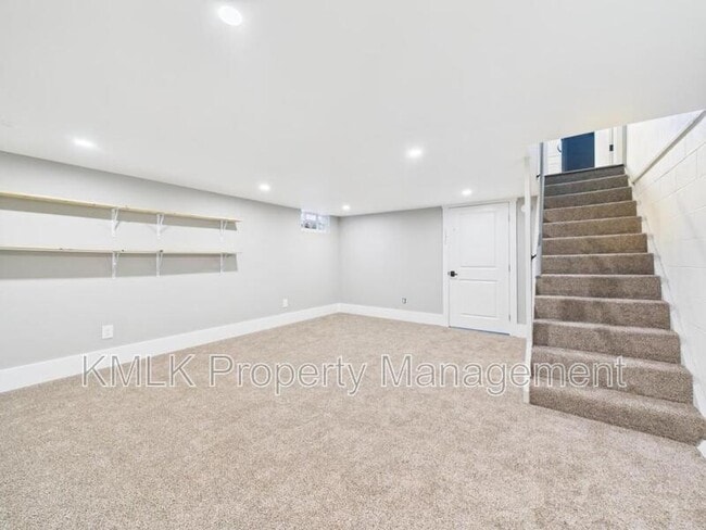 Building Photo - 2514 Carson Rd