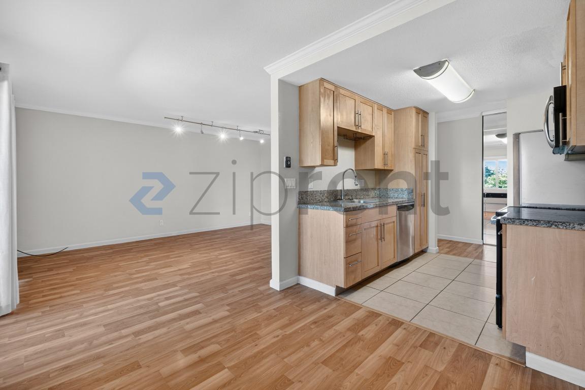 Building Photo - Unit apt 1