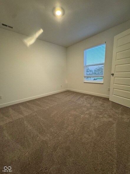 Building Photo - 15338 Farrington Rd