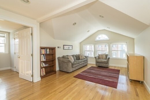 Building Photo - 277 Bunker Hill St
