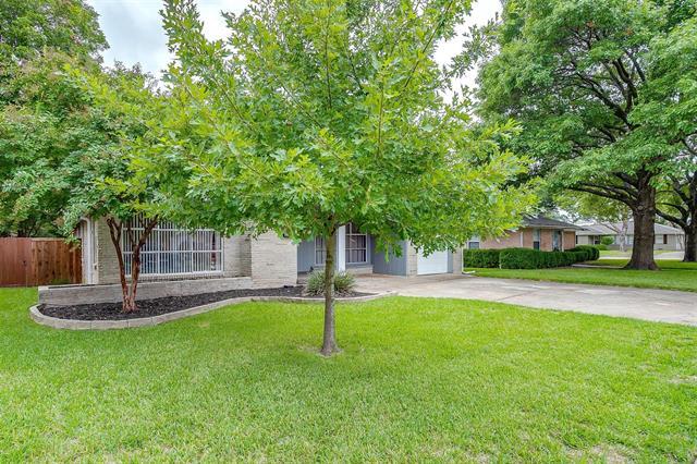 Building Photo - 10008 San Lorenzo Dr