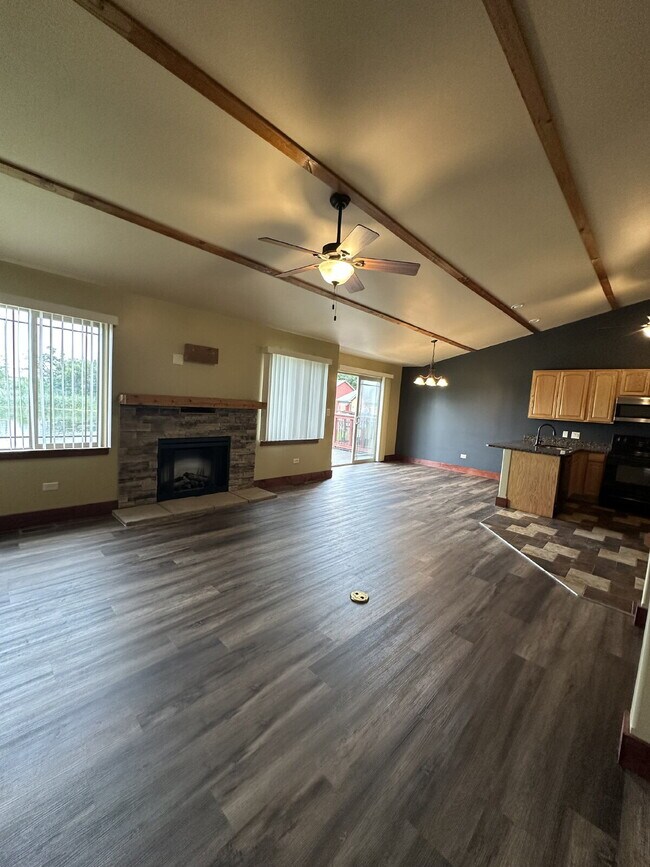 Building Photo - LUXURY RENTAL IN NORTH UTICA – OAK RIDGE VILLAGE