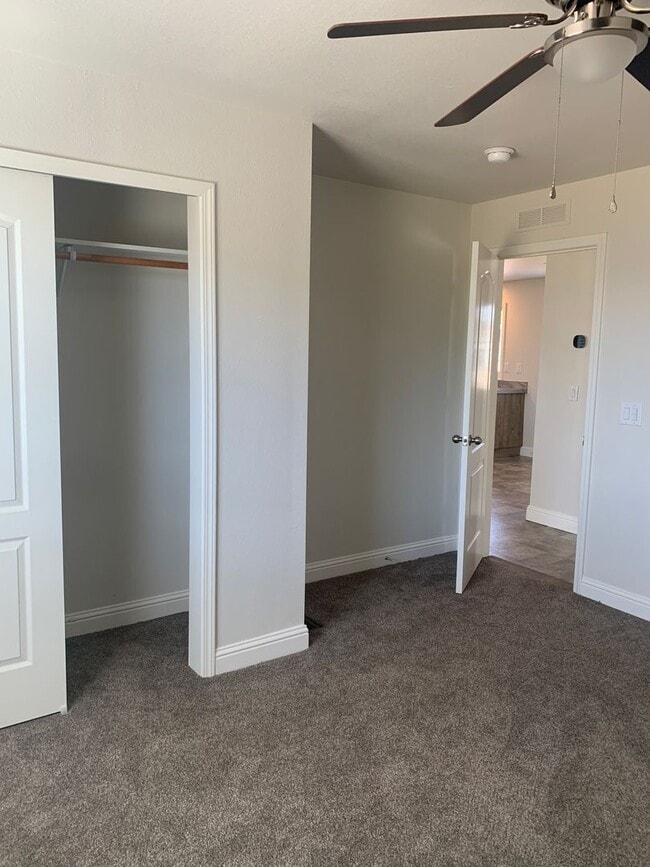 Building Photo - Paradise 3 bedrooms 2 bathrooms South Libb...