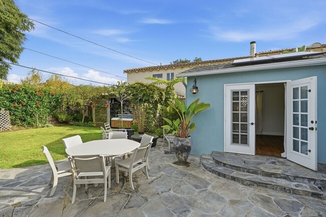 Building Photo - MISSION BAY 4-BED/3-BATH - 3 MIN WALK TO BAY