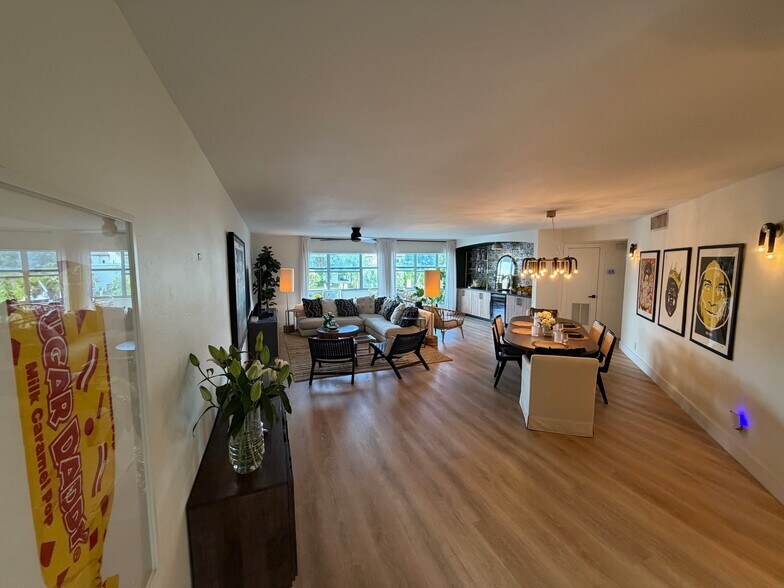 Building Photo - 818 SE 4th St