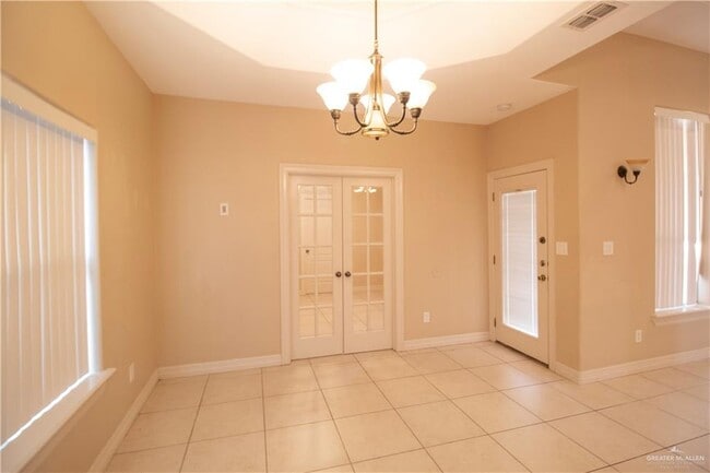 Building Photo - 4905 S Hummer Ln