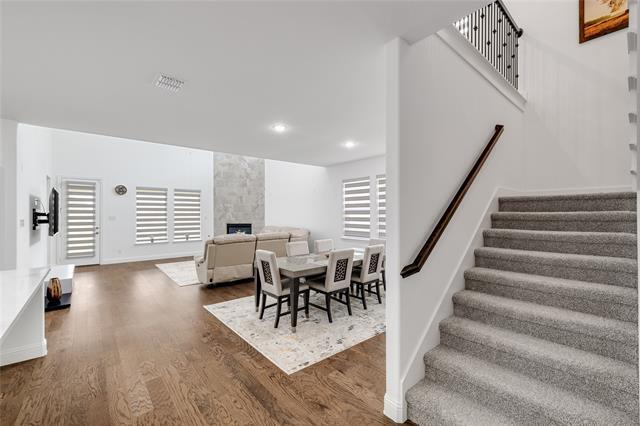 Building Photo - 1921 Bristol St