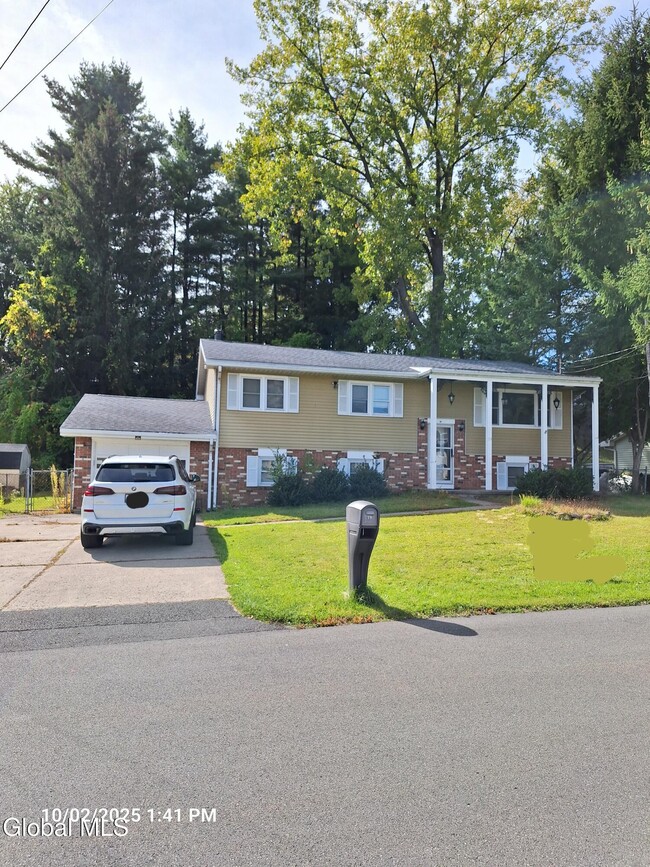 Primary Photo - 19 Wendell Dr