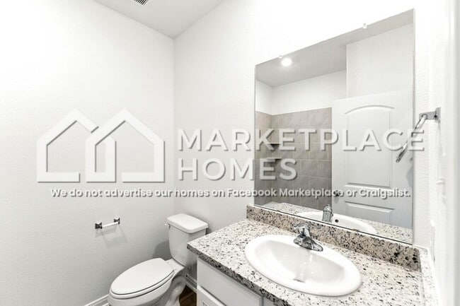 Building Photo - 1151 Amy Dr