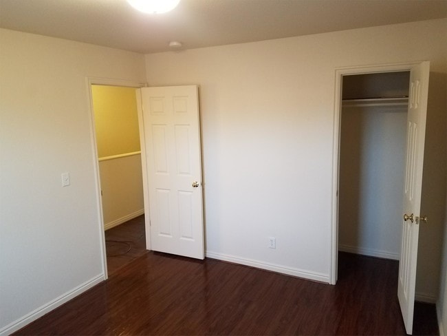 Building Photo - 336 N Maybell Ave
