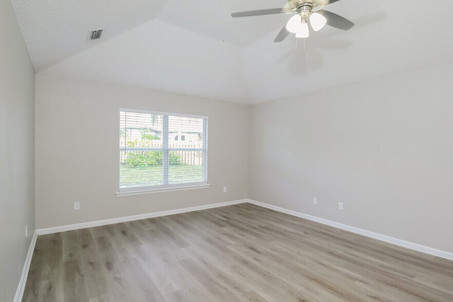 Building Photo - 6826 Elkmont Dr