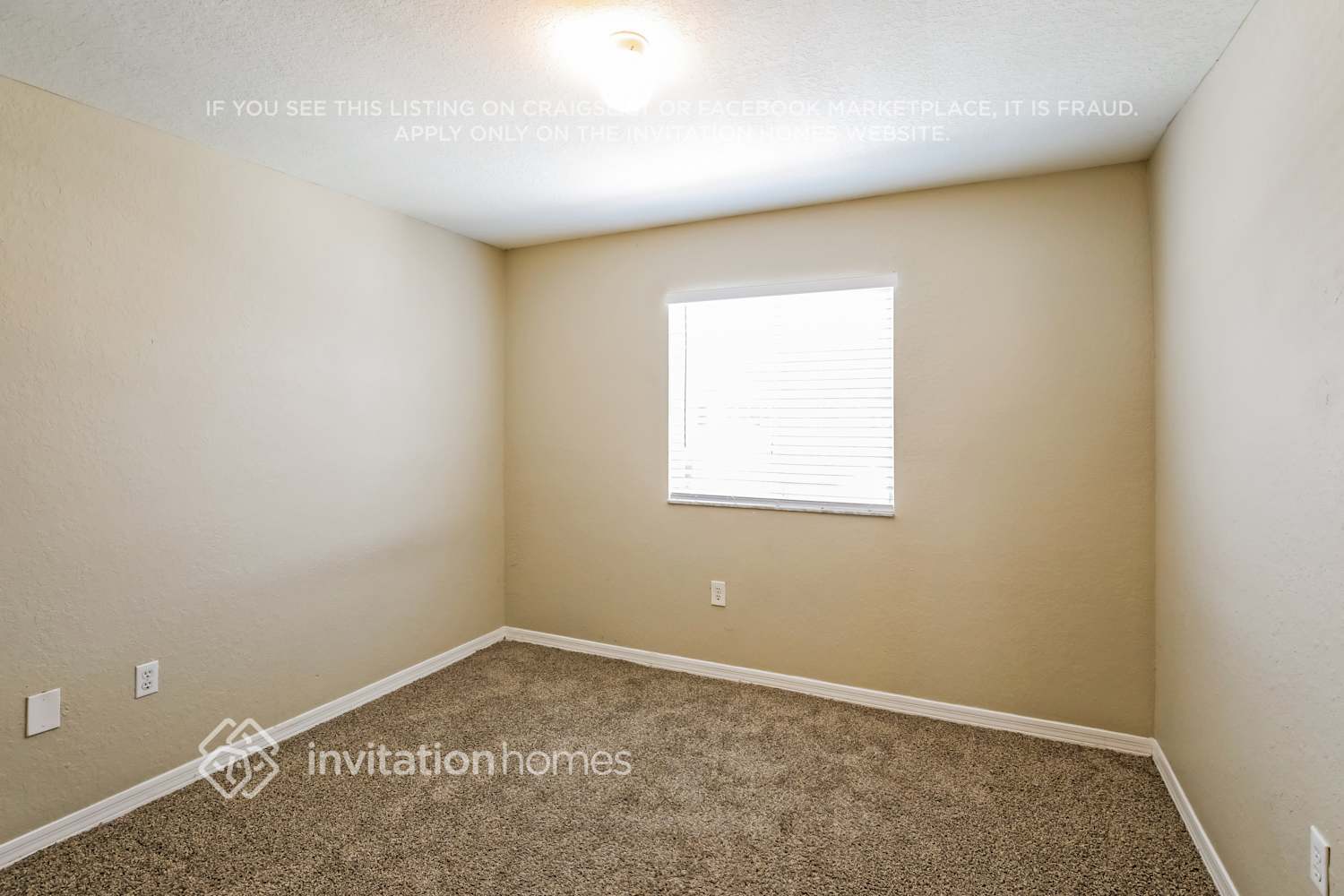 Building Photo - 8910 SW 220th Ln