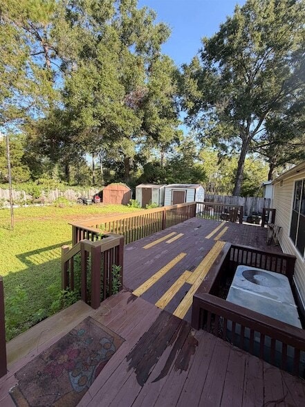 Building Photo - 8021 Pin Oak Rd