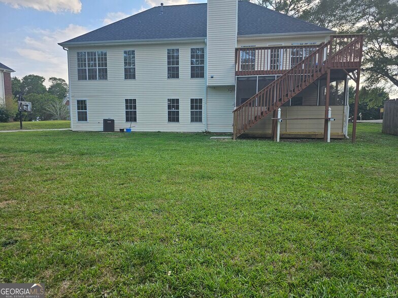 Rear of House - 3108 Linsley Ct SW
