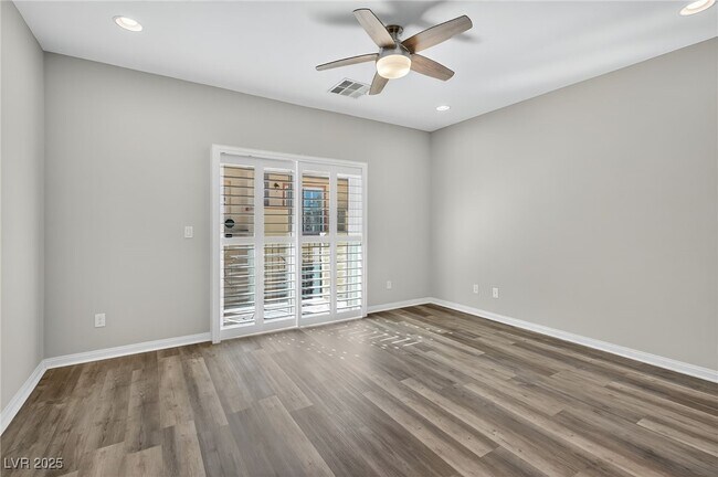 Building Photo - 1032 Via Panfilo Ave