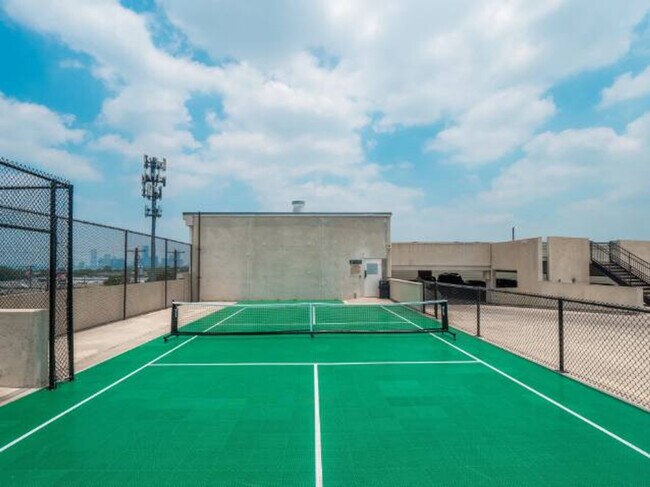 Building Photo - 501 E Oltorf St