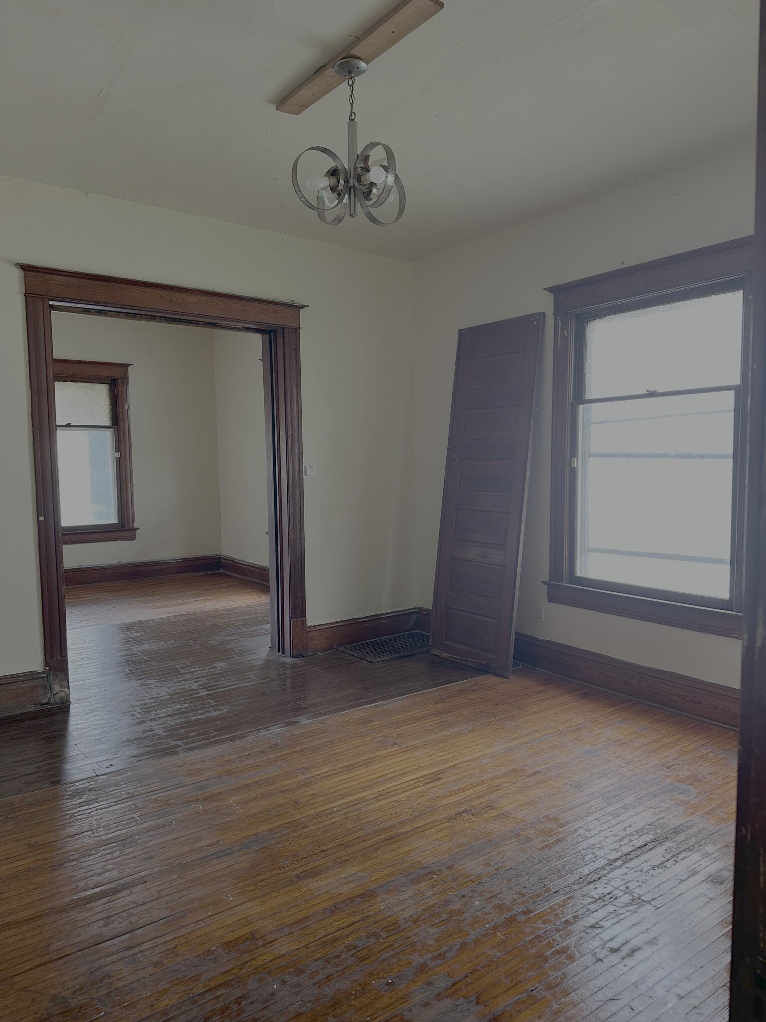 Building Photo - 1143 E Cleveland Ave