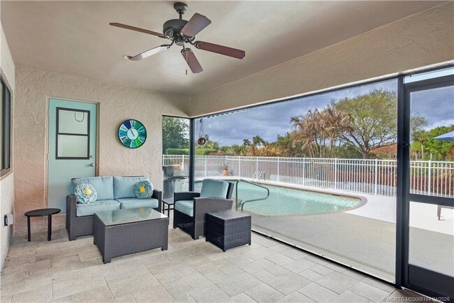 Building Photo - 4194 SW Gleneagle Cir